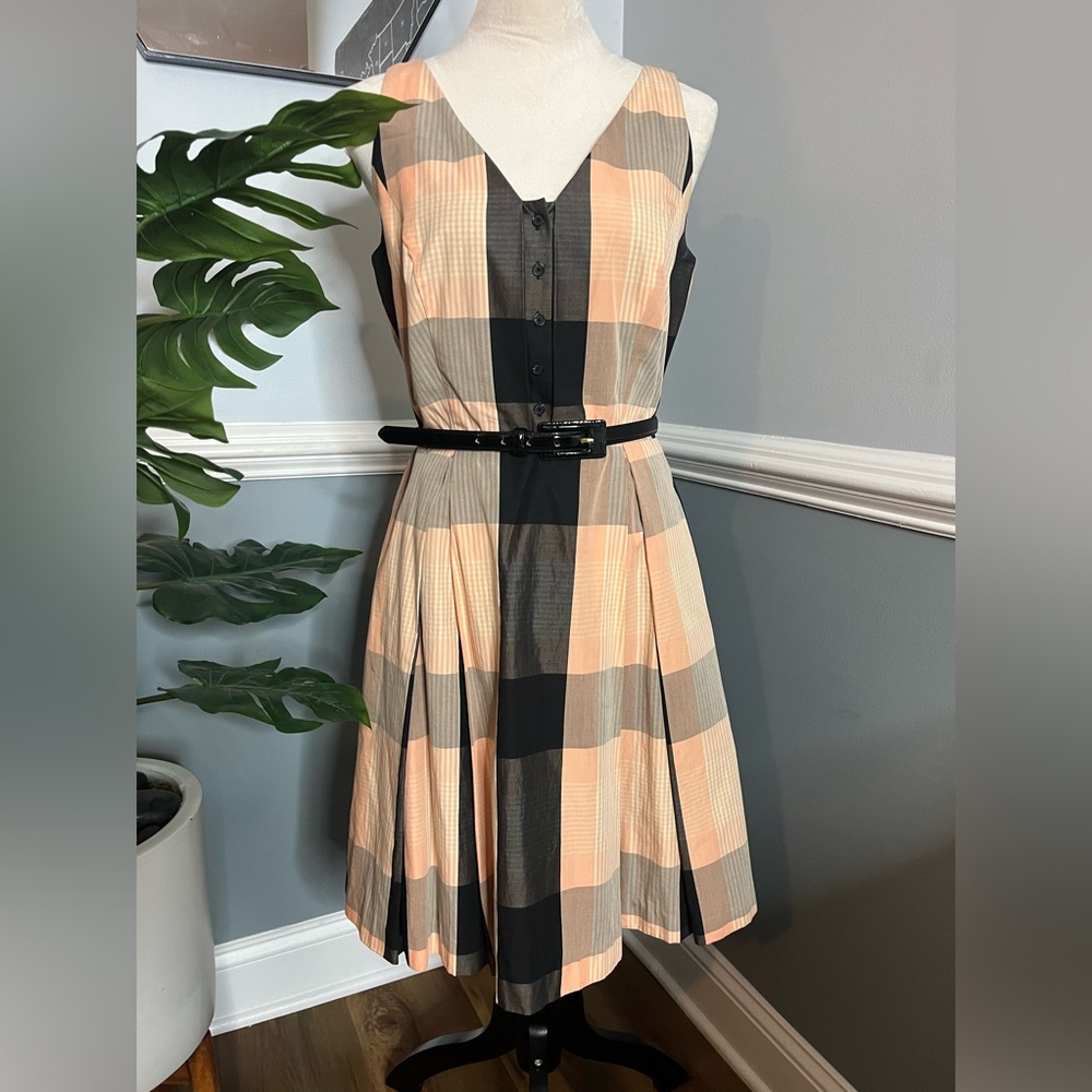 Liz Claiborne sheen beautiful plaid dress. Size 6